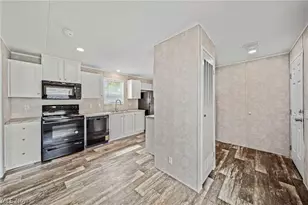 44 Eddy Rd, Madison, OH 44057 - Photo 9