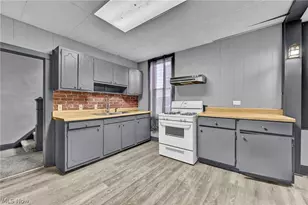 2129 E 30th St, Lorain, OH 44055 - Photo 3