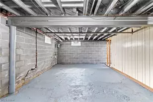 2330 16th St, Cuyahoga Falls, OH 44223 - Photo 27