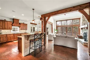 11295 Sutton Pl, Chardon, OH 44024 - Photo 15