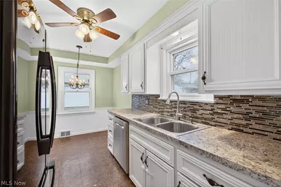 5229 Melody Lane, Willoughby, OH 44094 - Photo 7