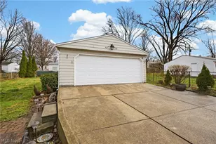 5229 Melody Ln, Willoughby, OH 44094 - Photo 39