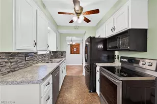 5229 Melody Ln, Willoughby, OH 44094 - Photo 5