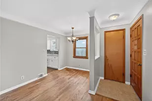 5229 Melody Ln, Willoughby, OH 44094 - Photo 11