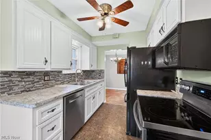 5229 Melody Ln, Willoughby, OH 44094 - Photo 3