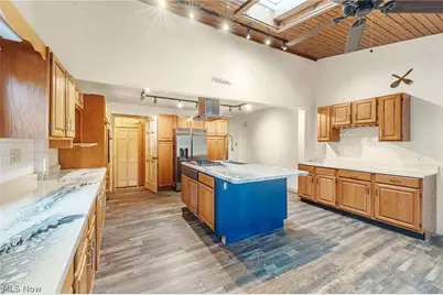 3290 Sweitzer Street NW, Uniontown, OH 44685 - Photo 11