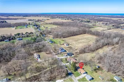 16305 Sperry Road, Vermilion, OH 44089 - Photo 7