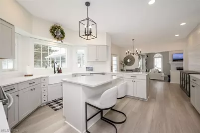 3912 Raintree Circle, Uniontown, OH 44685 - Photo 13