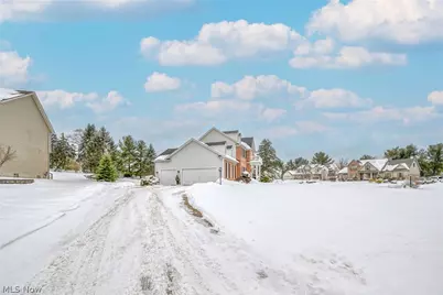 3912 Raintree Circle, Uniontown, OH 44685 - Photo 35