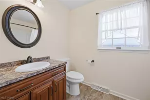 1740 Hearthside Dr, Salem, OH 44460 - Photo 15