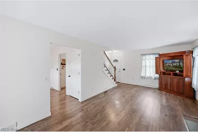 1740 Hearthside Drive, Salem, OH 44460 - Photo 17