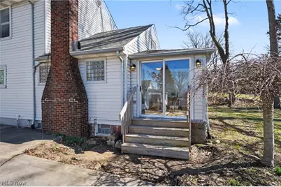 801 Chaffin Road, Akron, OH 44306 - Photo 5