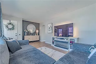 162 Mitchell St, Barberton, OH 44203 - Photo 7