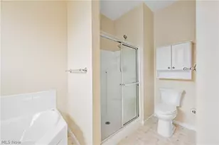 1908 Pembrooke Ln, Avon, OH 44011 - Photo 23