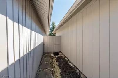 12410 Altis Court, Strongsville, OH 44149 - Photo 37