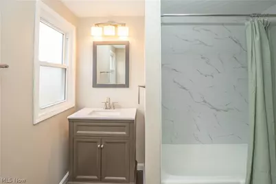 2528 N Haven Boulevard, Cuyahoga Falls, OH 44223 - Photo 25