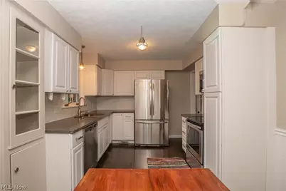 2528 N Haven Boulevard, Cuyahoga Falls, OH 44223 - Photo 11