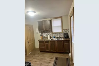 4177 Broadway, Lorain, OH 44052 - Photo 5