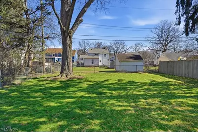 2627 Overbrook Road, Cuyahoga Falls, OH 44221 - Photo 35