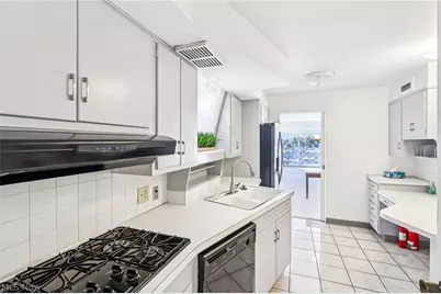 275 N Portage Path #7g, Akron, OH 44303 - Photo 13