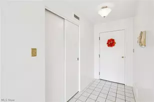 275 N Portage Path, Akron, OH 44303 - Photo 3