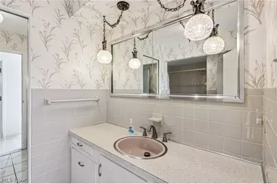 275 N Portage Path #7g, Akron, OH 44303 - Photo 15