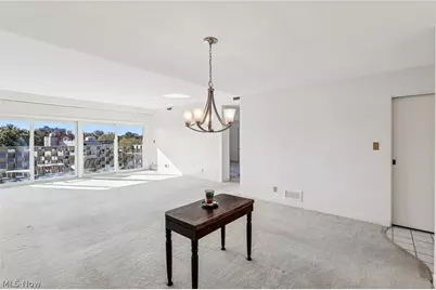 275 N Portage Path #7g, Akron, OH 44303 - Photo 9