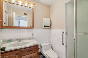 275 N Portage Path, Akron, OH 44303 - Photo 23