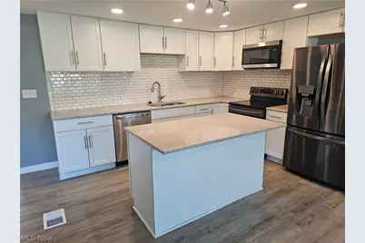 572 David Drive, Streetsboro, OH 44241 - Photo 5