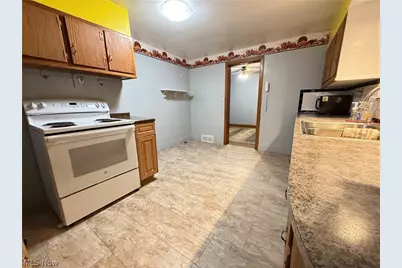 2117 Kinsman Road NW, South Bloomfield, OH 44450 - Photo 17