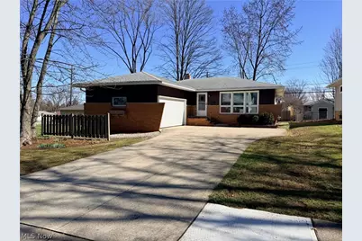 5817 Queens Highway, Parma Heights, OH 44130 - Photo 1