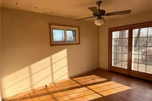 5817 Queens Hwy, Parma Heights, OH 44130 - Photo 13