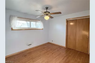 5817 Queens Highway, Parma Heights, OH 44130 - Photo 11