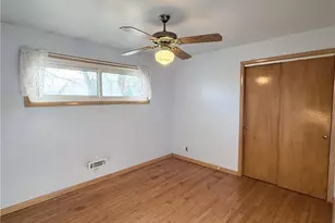 5817 Queens Hwy, Parma Heights, OH 44130 - Photo 11