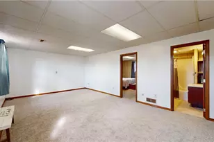 818 Seneca Dr, Belpre, OH 45714 - Photo 21