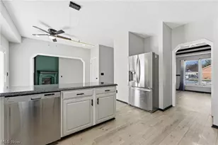 1516 Wisteria Ave SW, Hartville, OH 44632 - Photo 17