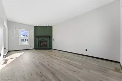 1516 Wisteria Avenue SW, Hartville, OH 44632 - Photo 11