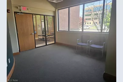 822 Kumho Drive #102, Fairlawn, OH 44333 - Photo 3