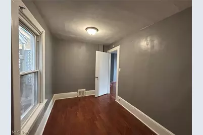 4704 Behrwald Avenue, Loveland, OH 44144 - Photo 7