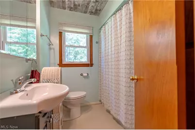 13526 Glenvale Avenue NW, Uniontown, OH 44685 - Photo 7