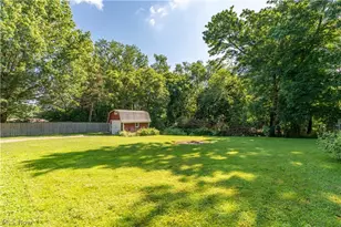 13526 Glenvale Ave NW, Uniontown, OH 44685 - Photo 27