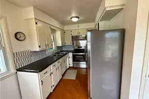 13526 Glenvale Ave NW, Uniontown, OH 44685 - Photo 5