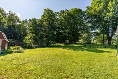 13526 Glenvale Avenue NW, Uniontown, OH 44685 - Photo 25