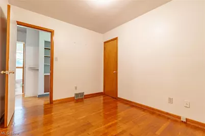 13526 Glenvale Avenue NW, Uniontown, OH 44685 - Photo 15