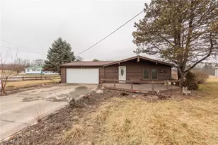 3179 Washburn Rd, Willard, OH 44890 - Photo 3