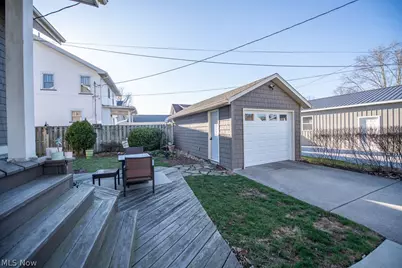 329 Park Avenue NW, New Philadelphia, OH 44663 - Photo 7