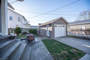 329 Park Ave NW, New Philadelphia, OH 44663 - Photo 7