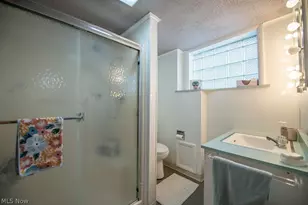 329 Park Ave NW, New Philadelphia, OH 44663 - Photo 41