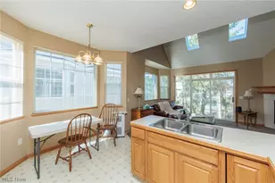 18608 Southporte Dr, Strongsville, OH 44136 - Photo 9