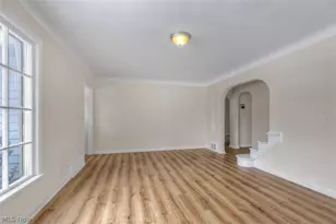 25671 Farringdon Ave, Euclid, OH 44132 - Photo 5